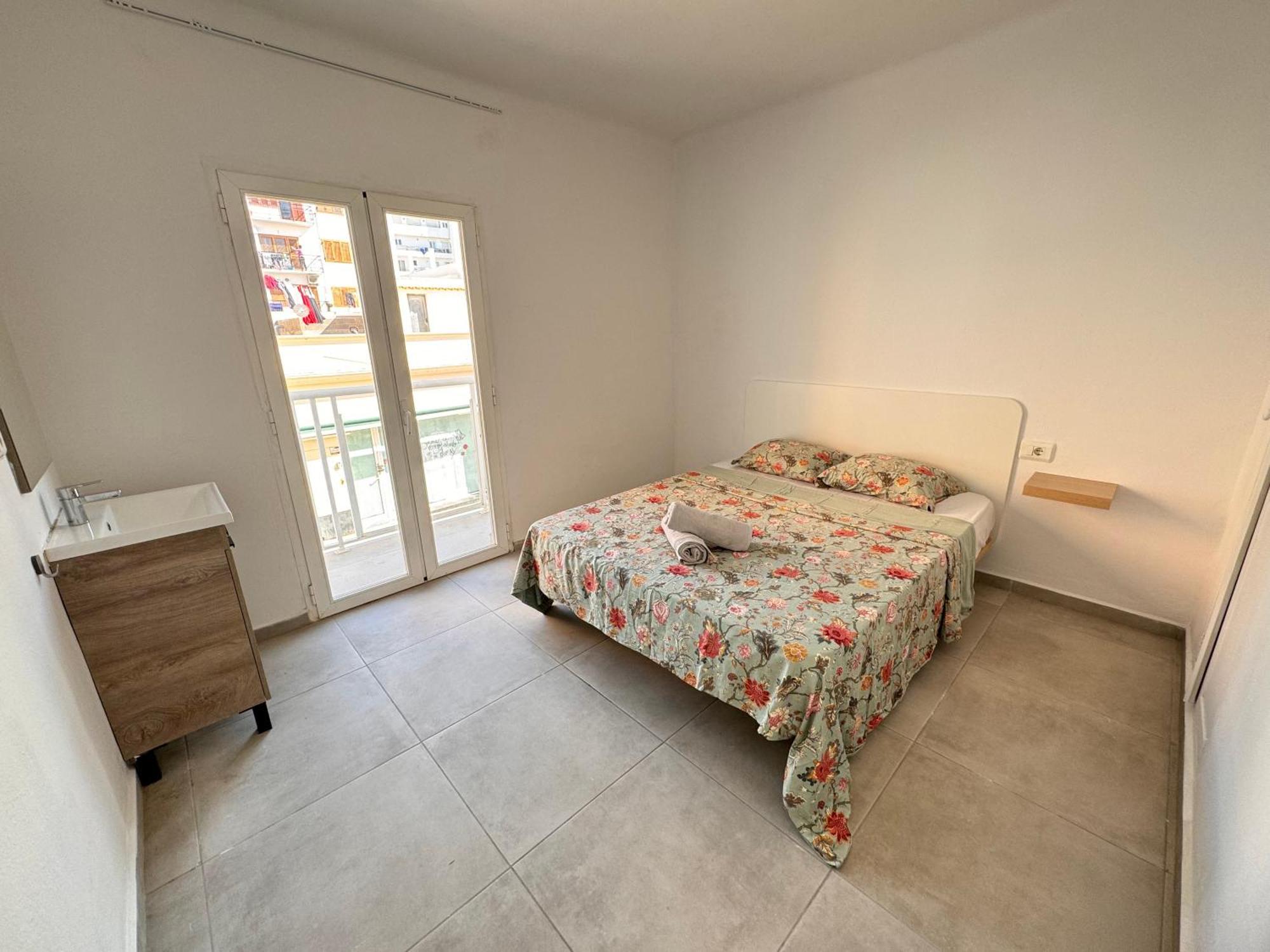 Hostal Cisne Hotell San Antonio  Eksteriør bilde